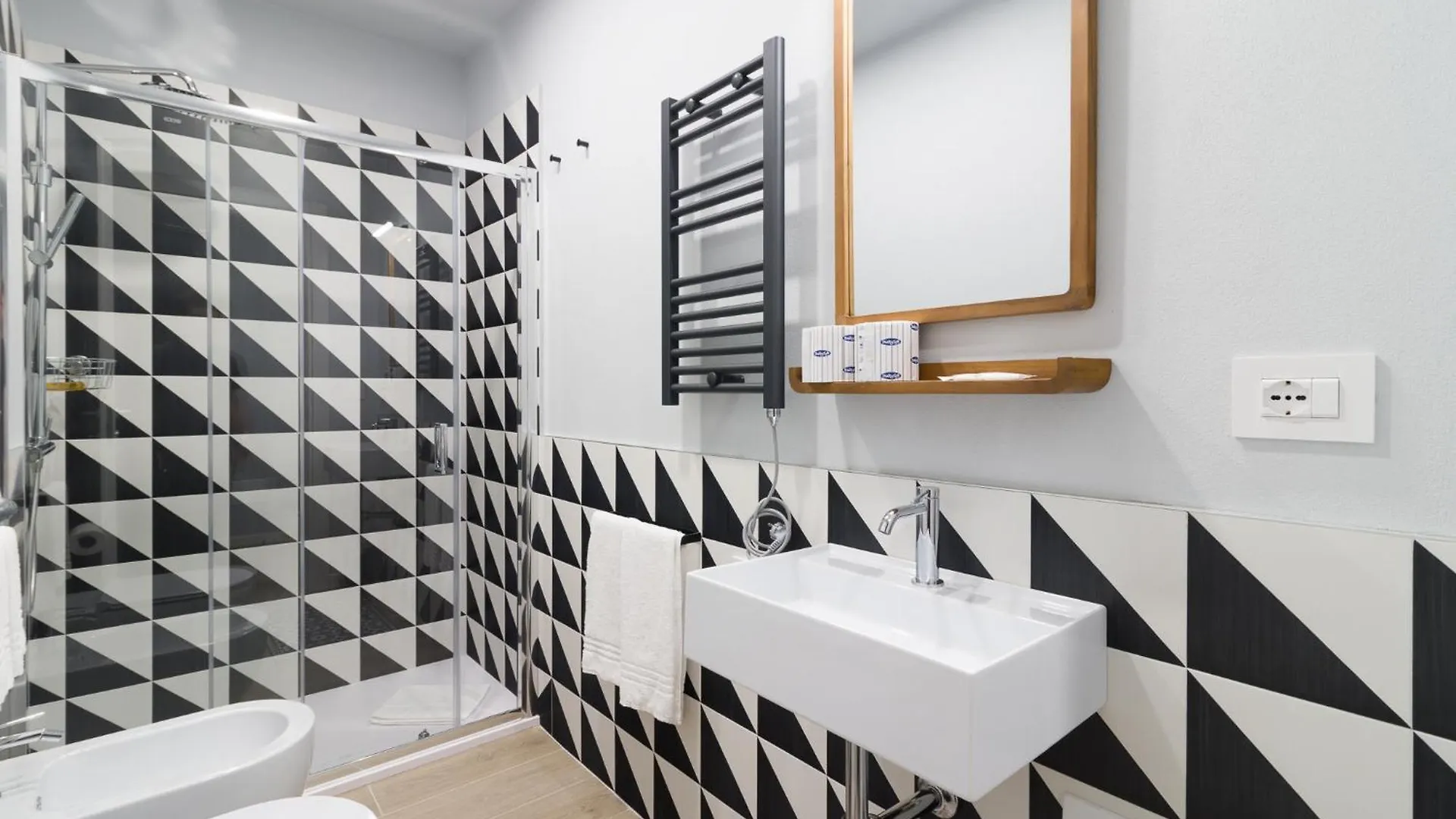 Art Combo In Porta Venezia, Milano Apartment