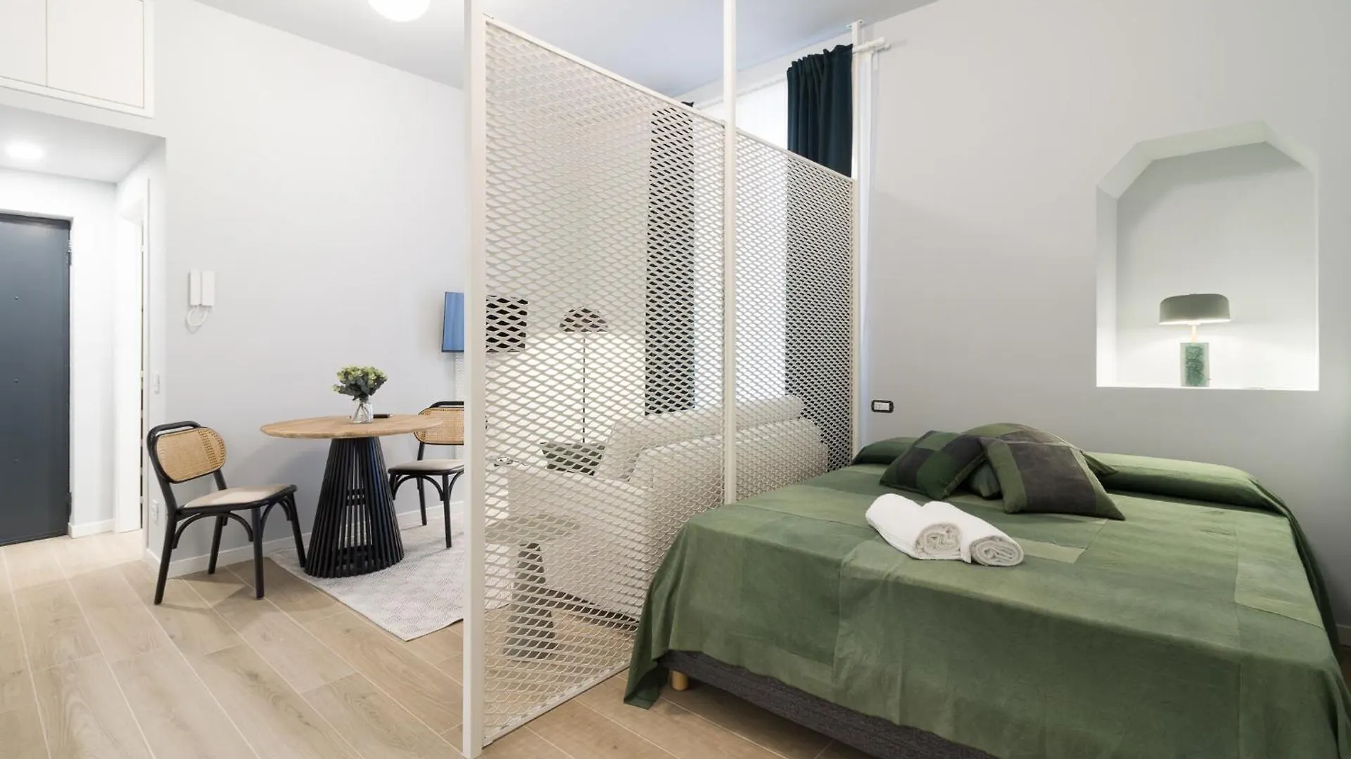 Art Combo In Porta Venezia, Milano Apartment